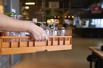 Carrying glasses in a tray